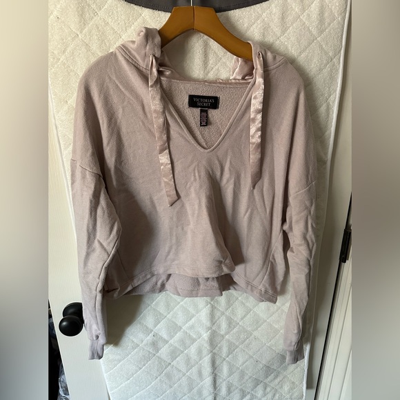 Victoria secret sweatsuit - Picture 2 of 7